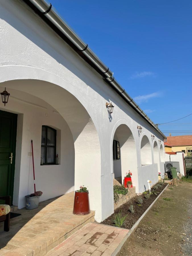 Villa Fuszeres Porta Mihalyfa Exterior foto